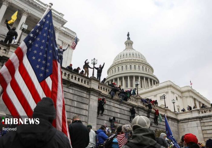 هجوم مردم آمریکا به کنگره/تصاویر