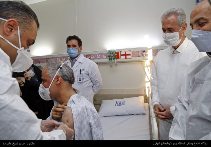 تزریق اولین واکسن کرونا در بیمارستان امام رضا(ع) تبریز