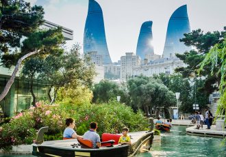 سفر زمینی به باکو وایروان از آذربایجان شرقی